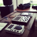the-Dj-Booth-of-dj-Staynz