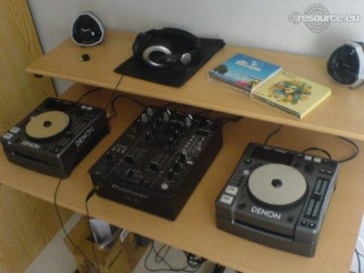 Enlarge : Pioneer DJM-400 + 2 DN-S1000