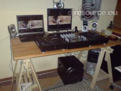 Our MEMBERS can Enlarge : Dj-Booth-Again