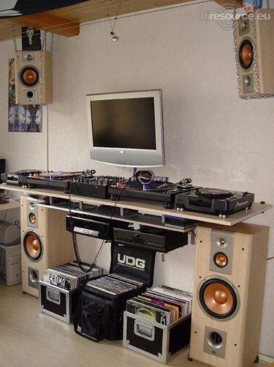 Booth: DJ-Booth-Compleet NEW