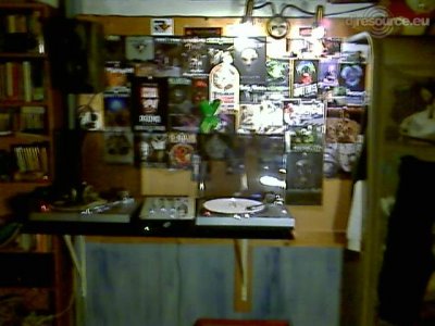 Enlarge : Me-eerste-DJ-booth