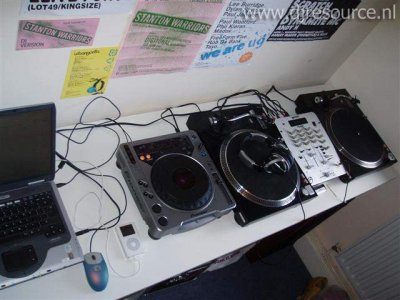 Our MEMBERS can Enlarge : DJ Boss Booth3