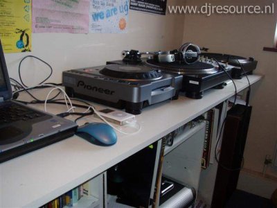 Our MEMBERS can Enlarge : DJ Boss Booth5