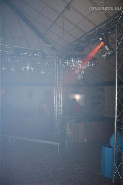 Our MEMBERS can Enlarge : Trus kooi met verlichting