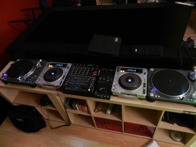 Show this booth : Unidentified's DJ -Booth Nov'12