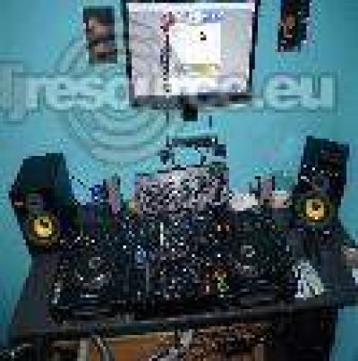 Our MEMBERS can Enlarge : VantagePoint's DJ-Booth