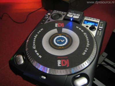 Our MEMBERS can Enlarge : Numark CDX Slipmat