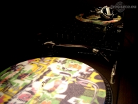 Ynnck-s-DJ-Booth-Nov-10