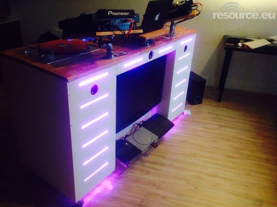dj booth