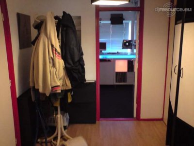 Our MEMBERS can Enlarge : deuropening studio