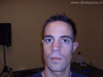Our MEMBERS can Enlarge : Zuur's Face