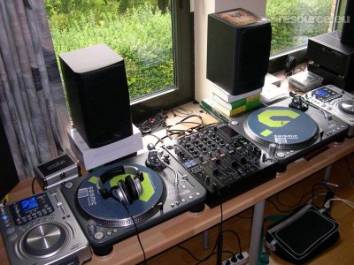 Booth: booth-axl-2