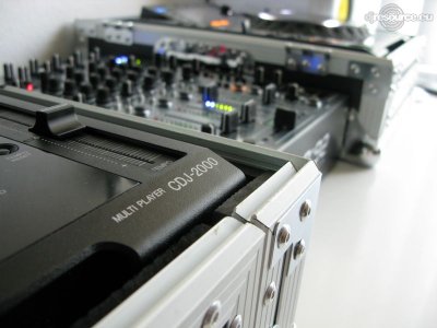 Our MEMBERS can Enlarge : CDJ-2000 close-up