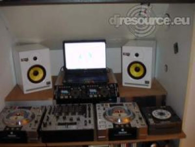 Our MEMBERS can Enlarge : 3 cd player setup