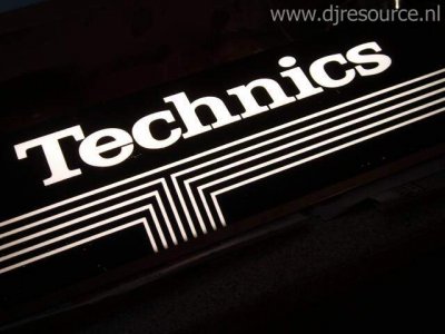 Our MEMBERS can Enlarge : The Techincs Lamp