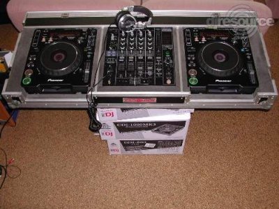 Booth: dj set flightcase 2006