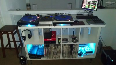 Show this booth : budda's DJ -Booth Nov'12