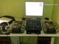 DJ-BOOT