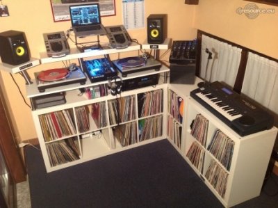 Show this booth : celedj's DJ -Booth Jan'13