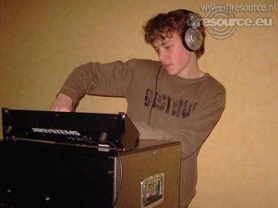 Our MEMBERS can Enlarge : DJ_Lewis
