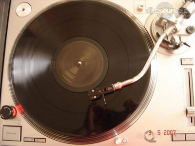 Our MEMBERS can Enlarge : Platenspeler