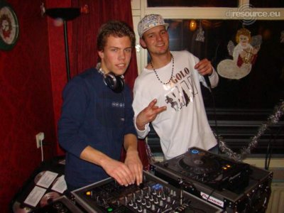 Our MEMBERS can Enlarge : Nick-D-&-Funx