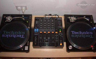 Our MEMBERS can Enlarge : djboo's DJ-Booth