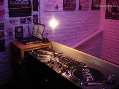 Booth: dj fuse