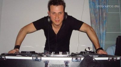 Our MEMBERS can Enlarge : MikeDecks is in the House