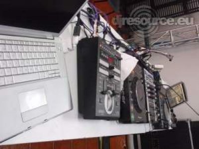 Our MEMBERS can Enlarge : djwask's DJ-Booth