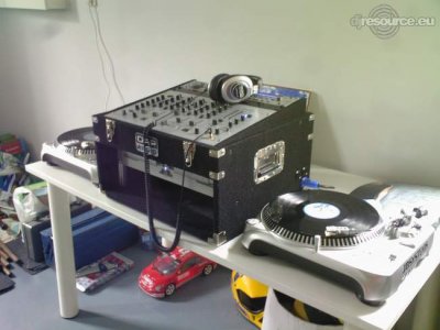 Enlarge : 1ste set JB-Systems-DJ-set