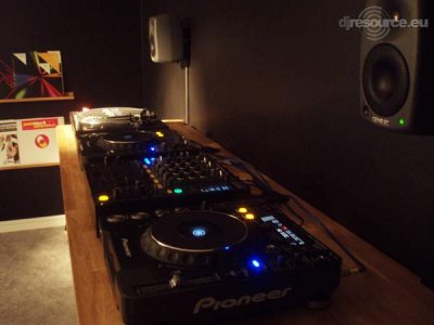 Enlarge : new-room-at-home