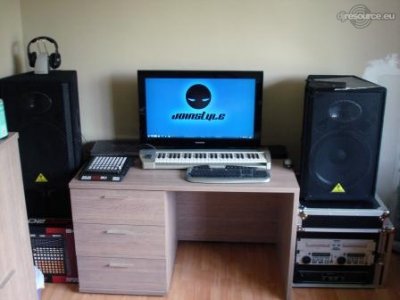 Our MEMBERS can Enlarge : Joinstyle Studio Jul '11