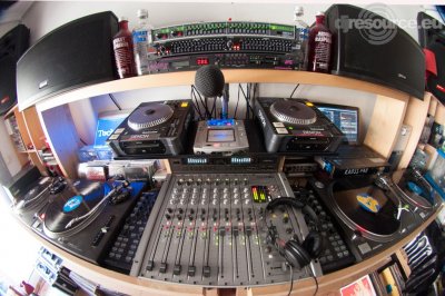 Show this booth : joqueval DJ -Booth Aug'14