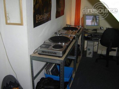Booth: mckroket dj booth