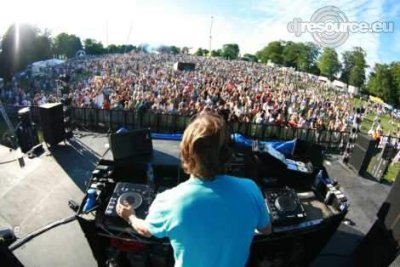 Our MEMBERS can Enlarge : david guetta
