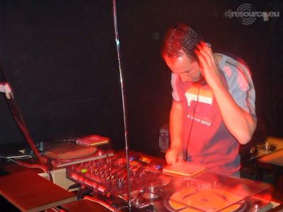 Our MEMBERS can Enlarge : mike-vee@club Atlantic