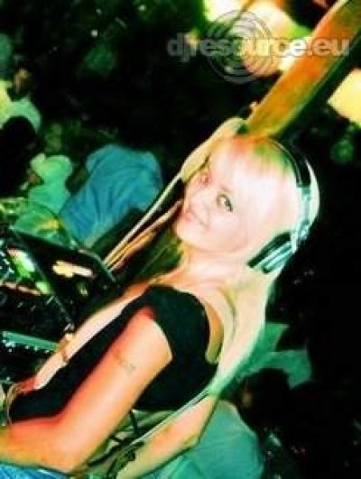 Our MEMBERS can Enlarge : Miss ilda(Female dj)