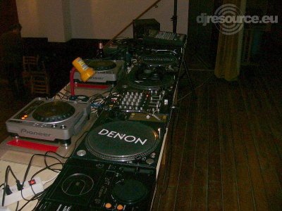 Booth: discreetfm team set