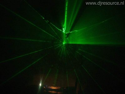 Our MEMBERS can Enlarge : laser, op het eind de booth
