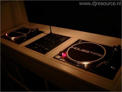 Our MEMBERS can Enlarge : Housetime-studio-Booth