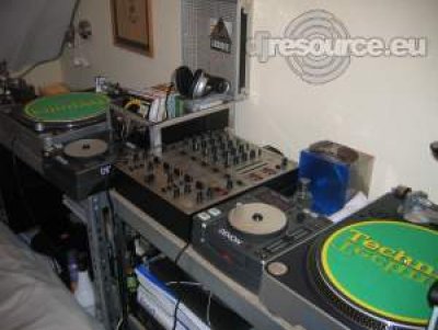 Our MEMBERS can Enlarge : Dj booth 2