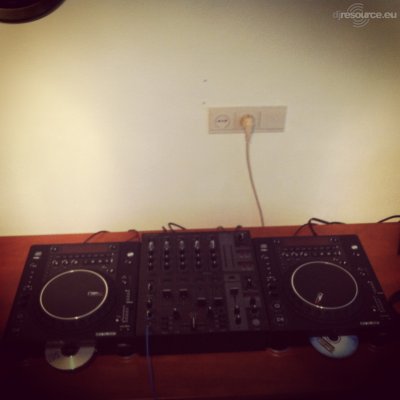 Show this booth : perry's DJ -Booth Feb'13