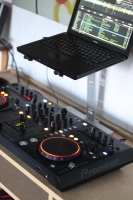 poedel-s-DJ-Booth-Apr-12