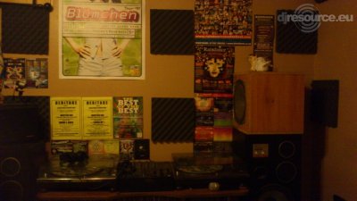 Show this booth : raindance-rob's DJ -Booth Aug'12