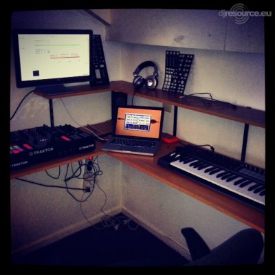 Show this booth : remcol34's DJ -Booth Nov'13