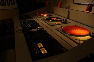 Enlarge : retro_soulman's DJ -Booth Feb'13
