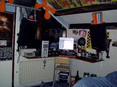 Our MEMBERS can Enlarge : dj booth dj wiszler