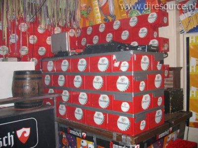 Our MEMBERS can Enlarge : CDJ 1000 op dommelsch kratten