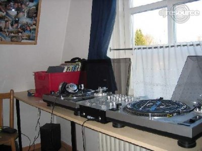 Booth: DJ set